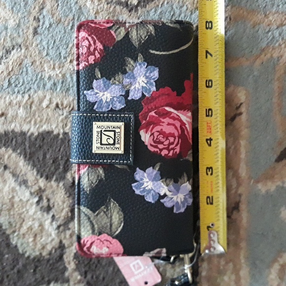 2x*Host Pick*Stone Mountain pretty bonded leather wristlet